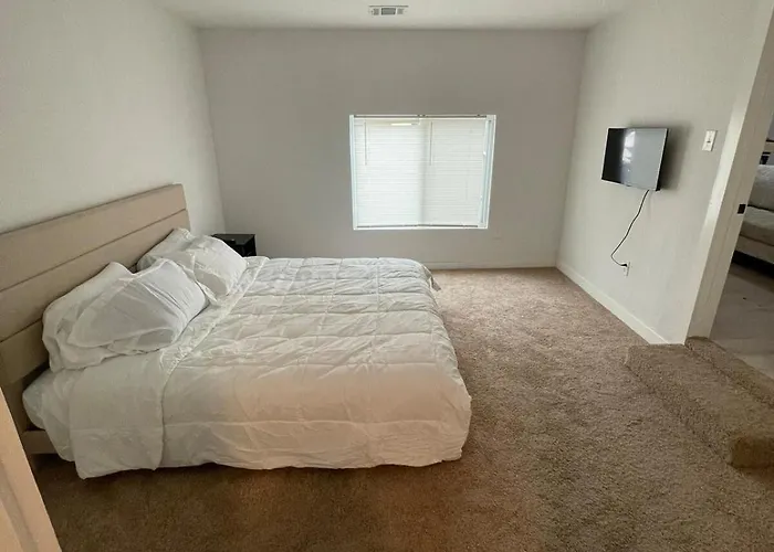 Holiday home Short Drive Dickies Arena & Will Rogers Facility